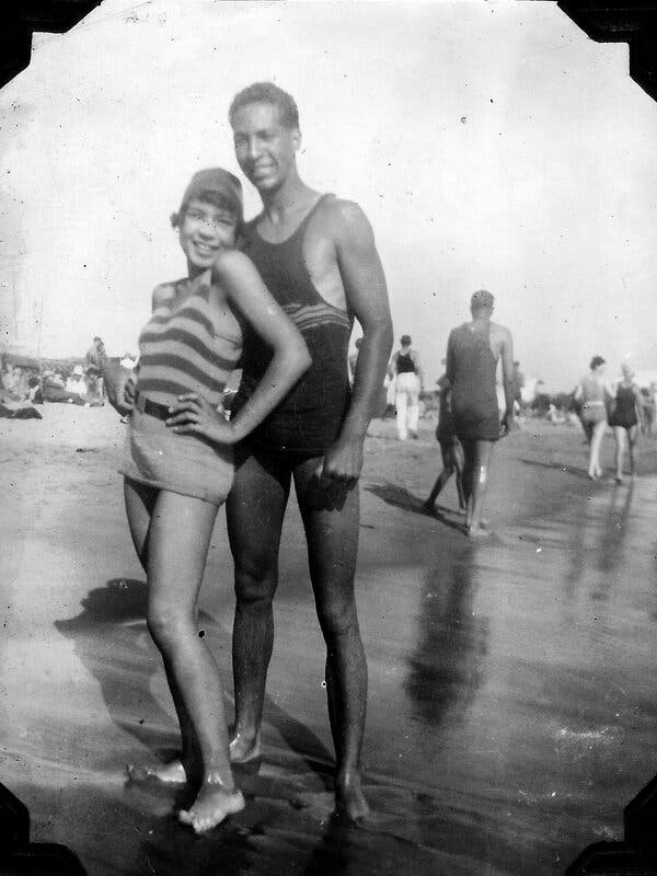 Margie Johnson and John Pettigrew in Manhattan Beach in 1927.